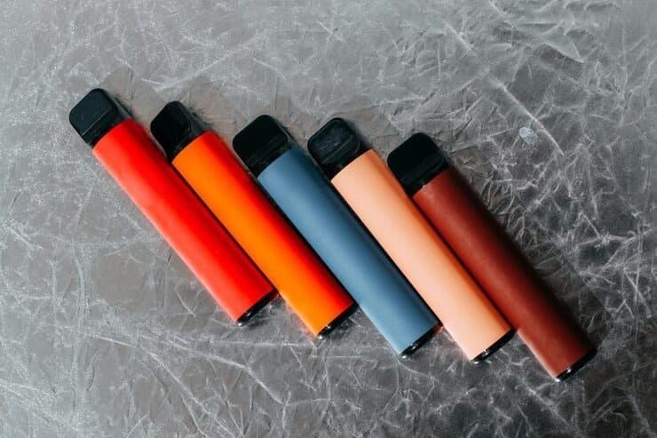 E-sigara seti choices for travelers and tips to avoid e cigarette fine in India