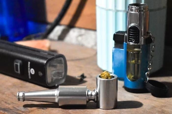 e-dym tested e-dym review and buying guide to the best rechargeable e cigarette brands for battery life and flavor