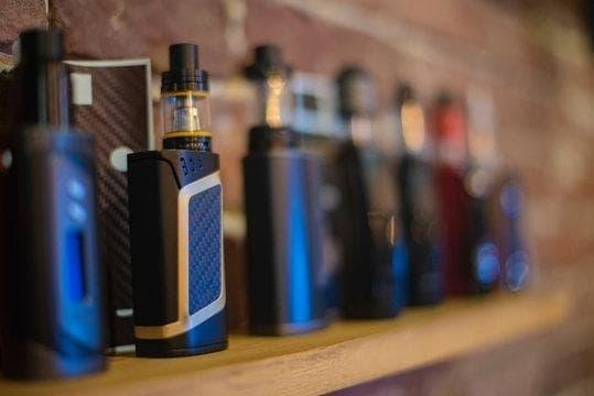 Practical compliance guide to global e-cigarette regulations 2025 for Elektronické Cigarety IBVAPE