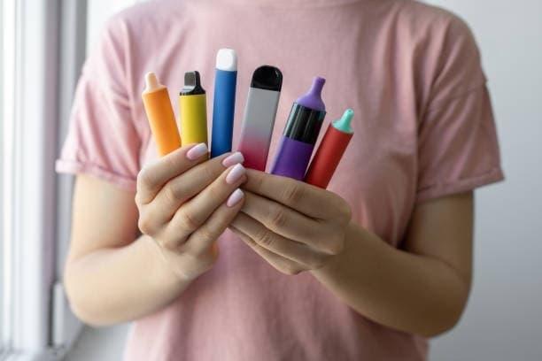 25000 Züge Vapes review and safety checklist exposing the dangers of electronic cigarettes for new and seasoned users