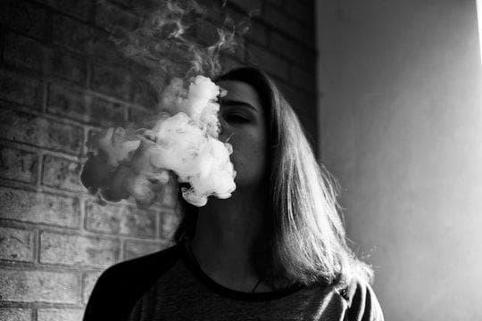 How trực tiếp bóng đá Fans Can Stay Updated and Avoid e cigarette icd 10 Pitfalls This Season