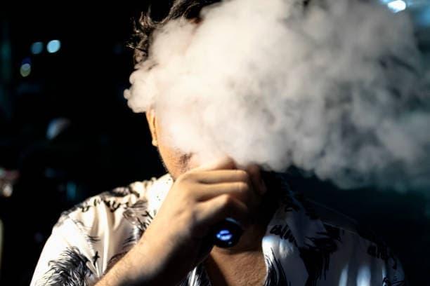 25000 Züge Vapes review and safety checklist exposing the dangers of electronic cigarettes for new and seasoned users